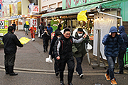 記事「寺泊・魚の市場通りで津波避難訓練」の画像