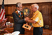 記事「ホノルル市長を磯田市長が初めて訪問」の画像