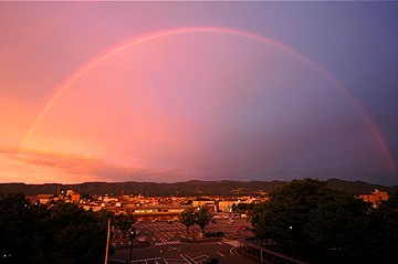 「夕焼け＋虹」の画像