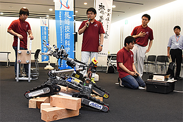 「長岡技術科学大学レスキューロボット研究チーム「Nexis-R（ネクシスアール）」」の画像