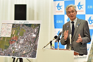 「磯田市長による記者会見」の画像
