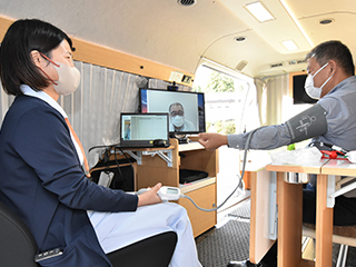 【画像】オンライン診療車を県内初導入