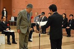 「表彰式の様子（大人の部）」の画像