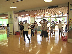 「みんなでフラタイム」の画像