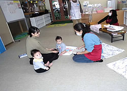 「助産師による子育て相談会」の画像
