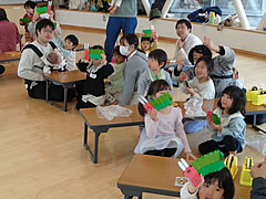 「にちようおもちゃばこ」の画像
