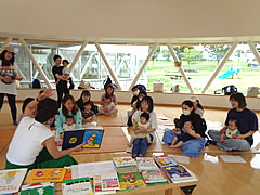 「『子どもの生きる力を育む・親子で楽しむ絵本術講座』」の画像