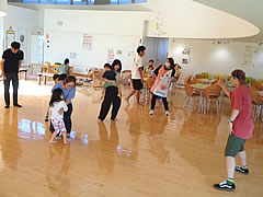 「ファミリー講座『親子でスマイル★ダンス』」の画像