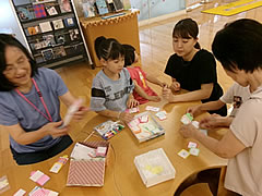 「つくってあそぼう」の画像