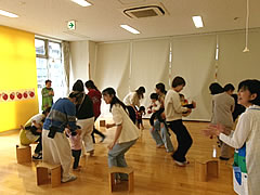 「絵本のとびら」の画像