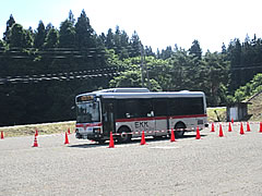 「バックで車庫入れ」の画像