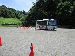 「バックで車庫入れ」の画像
