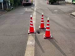 「通行に支障のある陥没」の画像