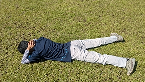 「防御姿勢(クマ)」の画像