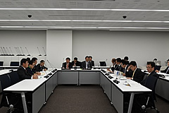 スポーツ振興条例(仮称)制定検討委員会の様子
