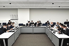 「第4回議会活性化特別委員会の様子」の画像