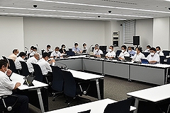 「中山間地域振興条例(仮称)制定検討委員会の様子」の画像