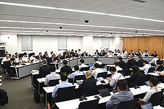 「議員協議会の様子」の画像