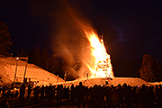 記事「「日本一のさいの神」に復興祈願 古志の火まつり」の画像