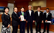 記事「火焔型土器を聖火台に!林文科大臣に要望」の画像