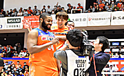記事「最大16点差を逆転、アルビBB4連勝!首位キープ」の画像