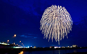 記事「長岡の夜空に大輪の花」の画像