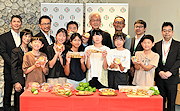 記事「石坂小児童がセブン‐イレブンと「かぐら南蛮」商品を開発」の画像