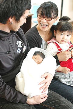 「かわいい寝顔の大知ちゃん」の画像