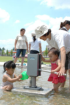 「水の中は気持ち良い」の画像