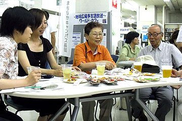「体験講座その２「柿の種を語ろう」」の画像