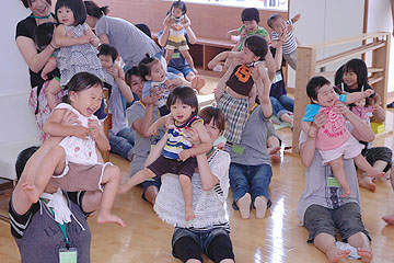 「子育ての駅「ぐんぐん」ハッピー誕生会」の画像