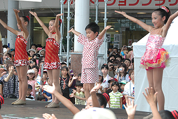 「鈴木福くんがダンスを披露」の画像