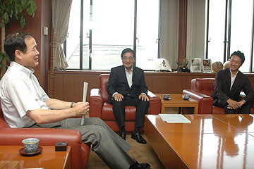 「長岡市長を訪問」の画像