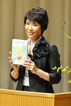 「女優の中井貴惠さん」の画像