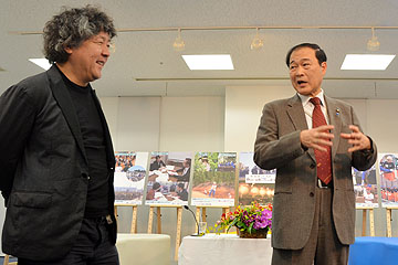 「茂木健一郎さんと森市長の対談」の画像