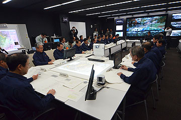 「地震災害を想定した本部運営訓練を開催」の画像