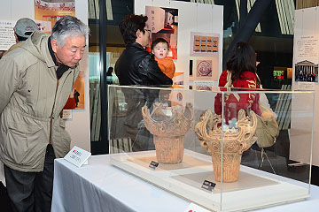 「火炎土器の帰国展がアオーレ長岡で始まりました」の画像