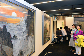 「与板地域ゆかりの日本画家３人の作品を展示」の画像