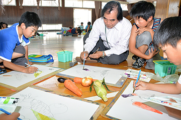 「大矢さんの一筆が入ると絵はたちまち一変」の画像