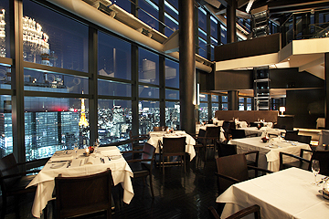 「東京の夜景を一望できるレストラン」の画像