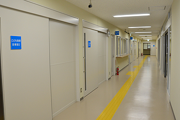 「来場者の負担が最小限となるように配置してます」の画像