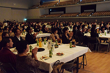 「みなさんから大きな拍手が送られました」の画像