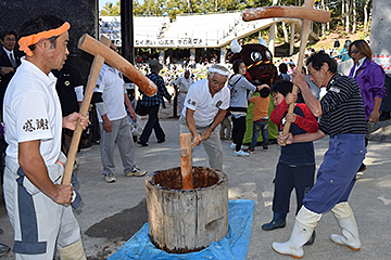 「山古志産もち米を使ったつきたてのお餅」の画像