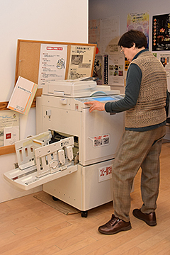 「印刷機を無料で使用したりできます」の画像