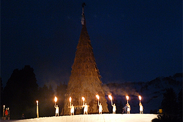 「日本最大級のさいの神の点火式」の画像