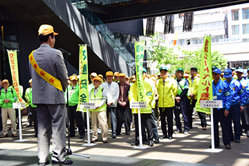 「アオーレ長岡で街頭広報出発式を行いました」の画像