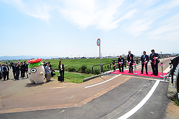 「猫興野橋の拡幅工事が完成」の画像