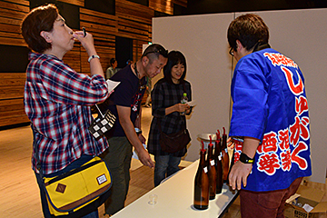 「日本酒サークル「しゅがく」は利き酒チャレンジを初開催」の画像