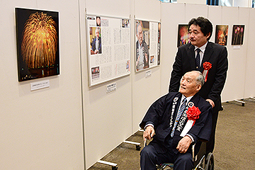 「アオーレ長岡では５月３日まで写真展を開催」の画像