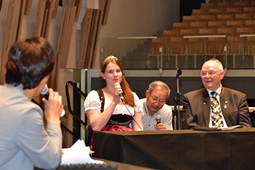 「モーゼルワイン協会名誉会長のアドルフ・シュミットさん」の画像